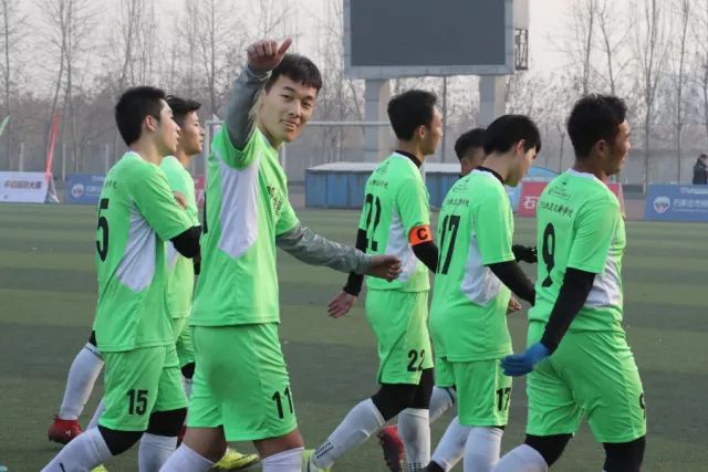 维尼修斯当选FIFA年度最佳 上个巴西人17年前卡卡