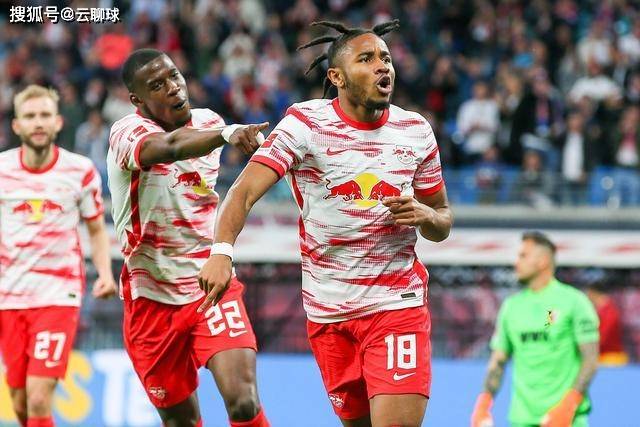 萨卡本赛季在英超送出10次助攻 五大联赛首位球员