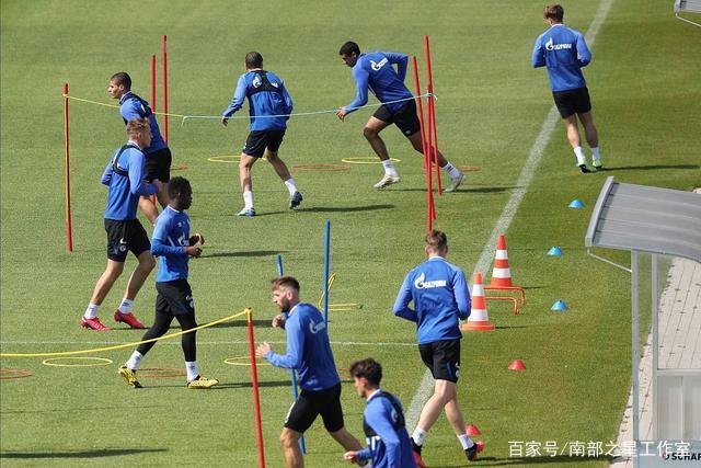 近6轮2平3负！海港1-1新鹏城 周定洋破门刘祝润扳平 安佩姆直红